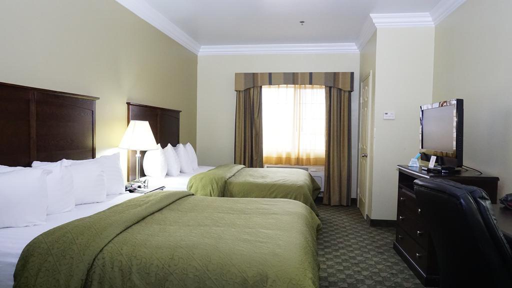 Scottish Inns - Cresson Екстер'єр фото